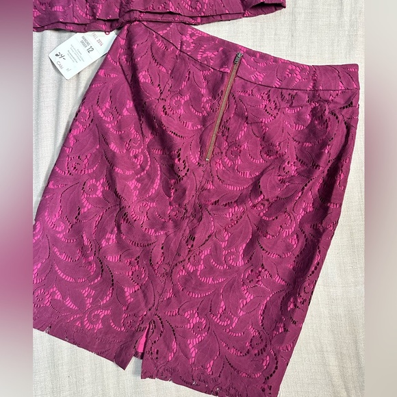 NWT CAbi Frolic Plum Berry Lace Jacket & Skirt Size 6 - Picture 8 of 13